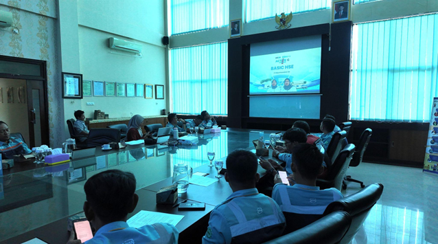 HSE Training and Awareness for All Employees Image