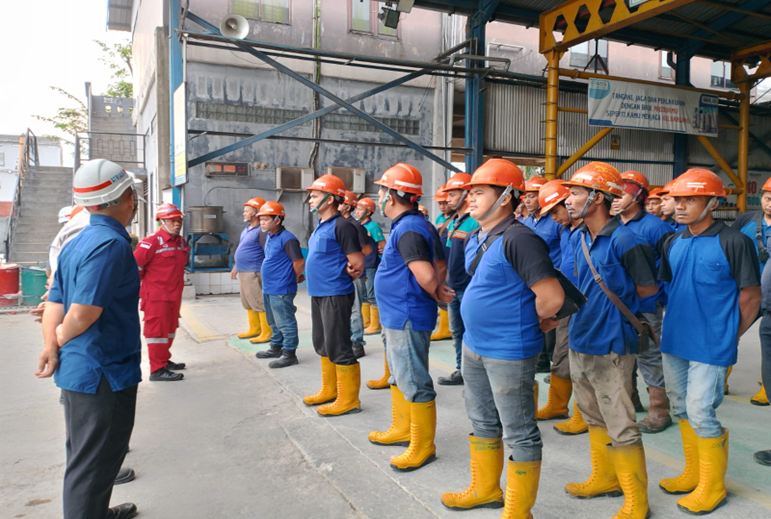 Daily Safety Toolbox Meeting Image
